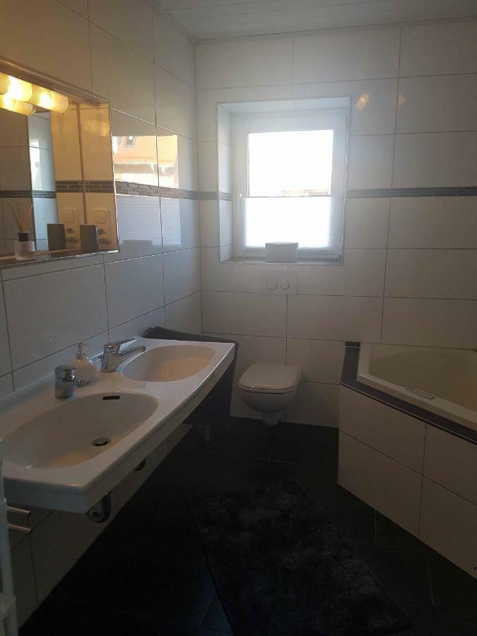 Haeuslinger Ferienwohnung 埃朗根 外观 照片